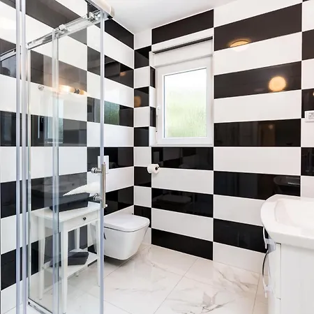 Sasa - C - Mpolo Medulin